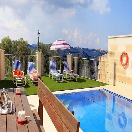 Charming In + Pool Hotel Xagħra